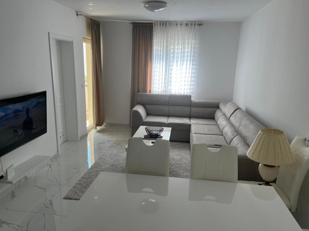 Adriatic Apartman Bečići Екстериор снимка